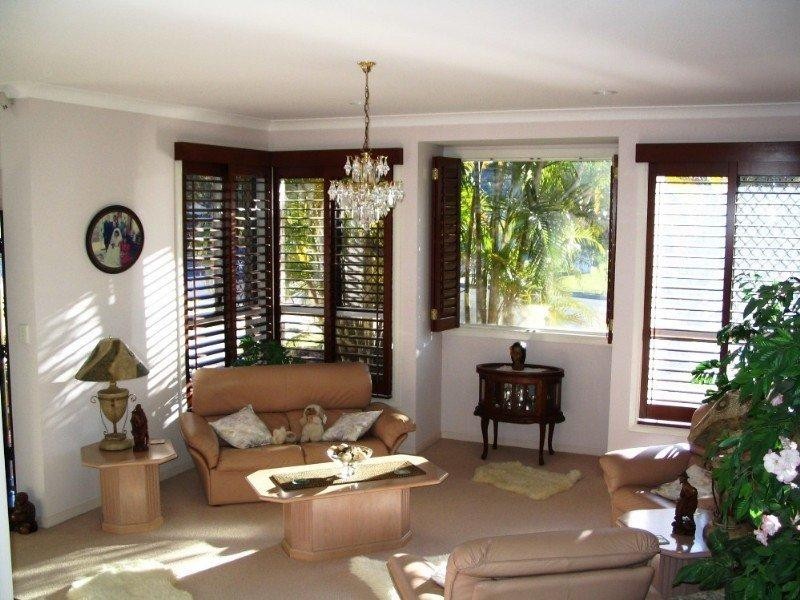 13 Fitzalan Circuit, Arundel QLD 4214