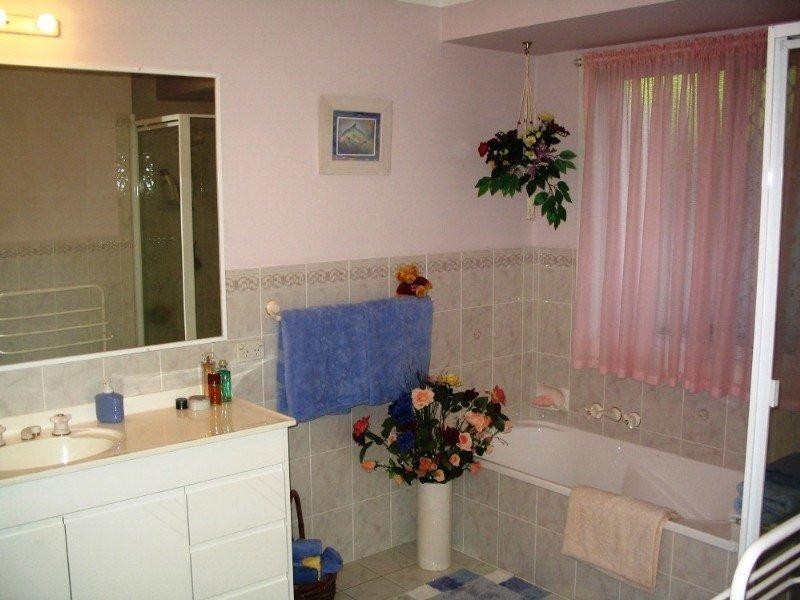 13 Fitzalan Circuit, Arundel QLD 4214