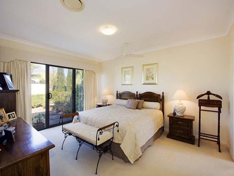 547 Oyster Cove Promenade, Hope Island QLD 4212