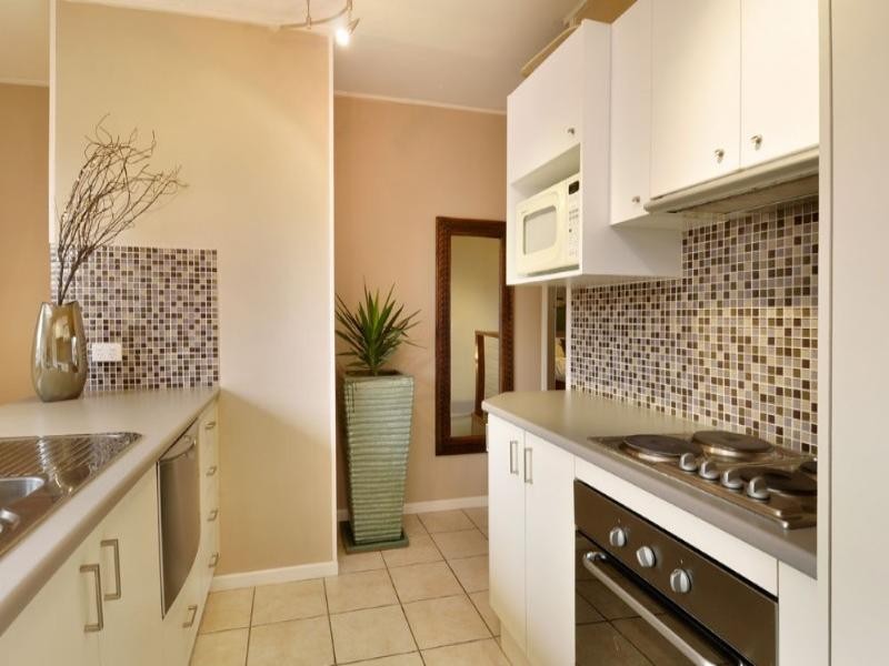 4/18 Oleander Avenue, Biggera Waters QLD 4216