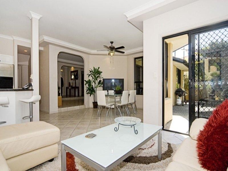 23 Hazel Court, Arundel QLD 4214