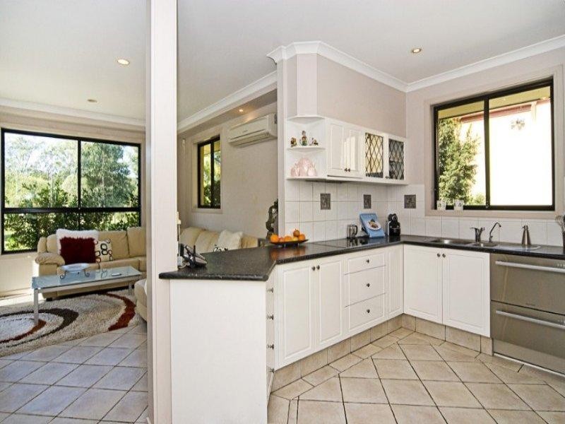 23 Hazel Court, Arundel QLD 4214