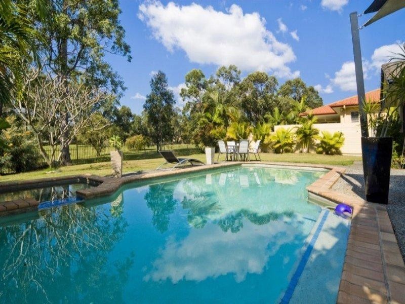 23 Hazel Court, Arundel QLD 4214