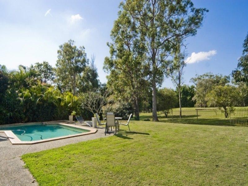 23 Hazel Court, Arundel QLD 4214