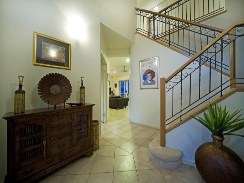 1006 Rosebank Way, Hope Island QLD 4212