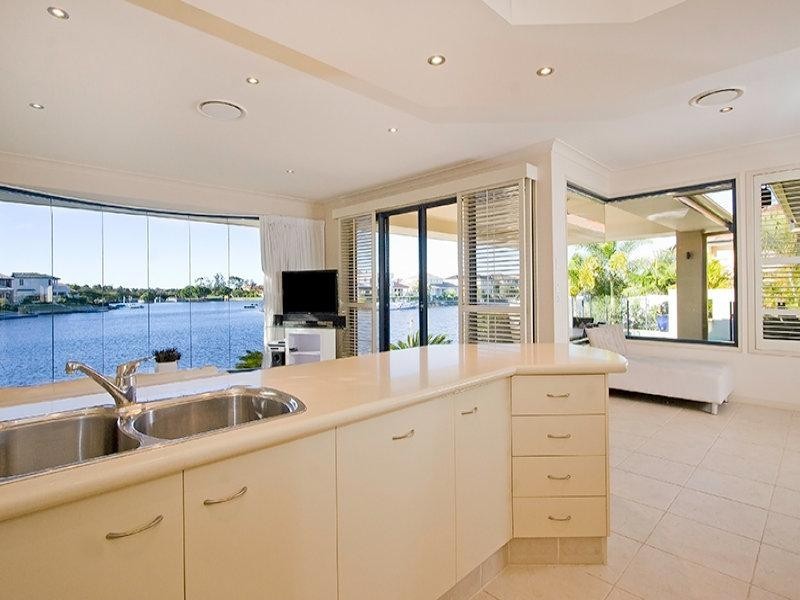 29 Windchimes Way, Hope Island QLD 4212