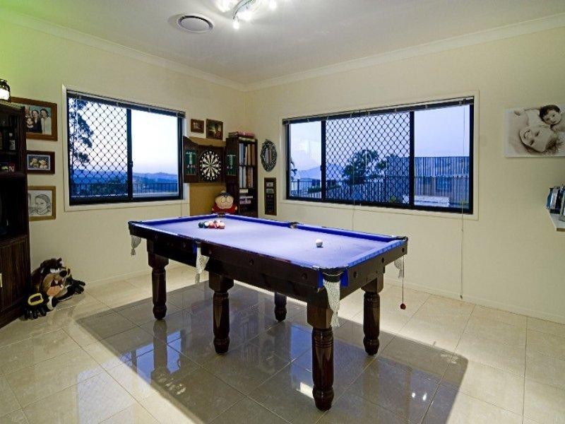 26 Hillary Circuit, Pacific Pines QLD 4211