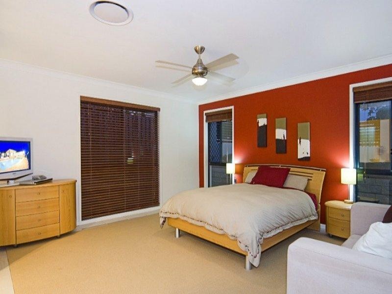 26 Hillary Circuit, Pacific Pines QLD 4211