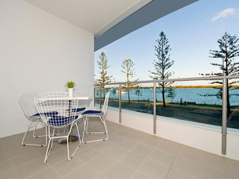 430 Marine Parade, Biggera Waters QLD 4216