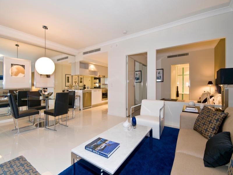 430 Marine Parade, Biggera Waters QLD 4216