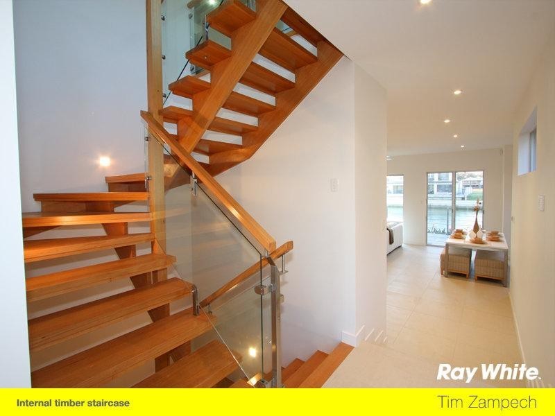 2/7 South Quay Drive, Biggera Waters QLD 4216