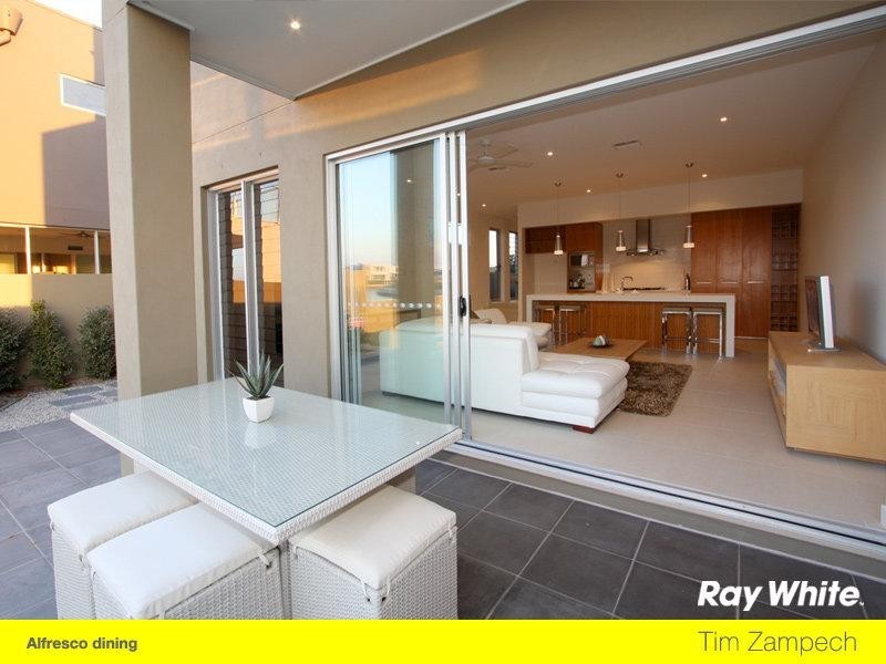 2/7 South Quay Drive, Biggera Waters QLD 4216