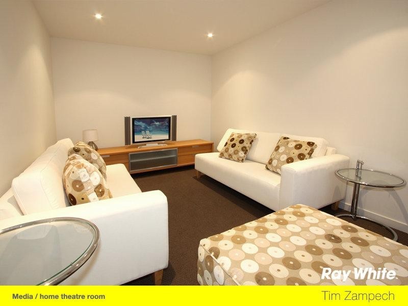 2/7 South Quay Drive, Biggera Waters QLD 4216