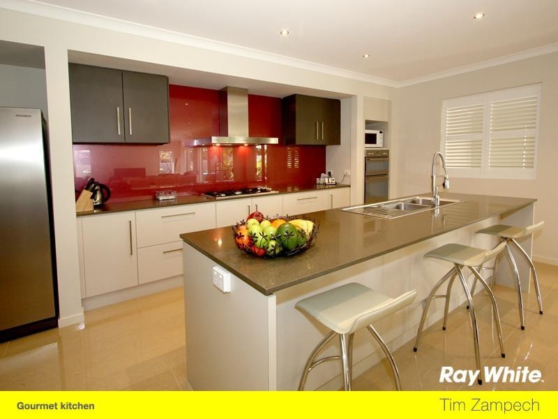 48 Compass Drive, Biggera Waters QLD 4216