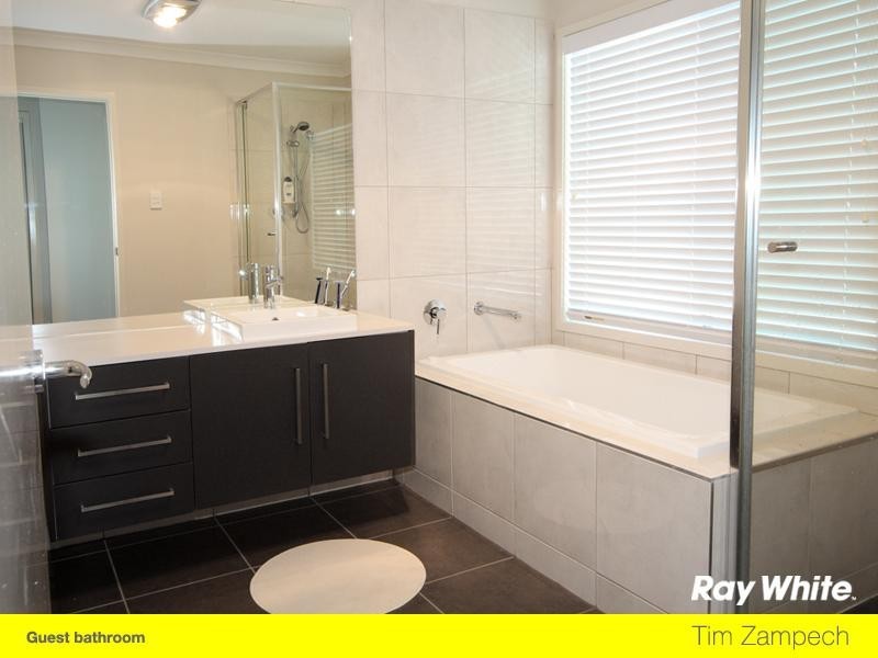 48 Compass Drive, Biggera Waters QLD 4216