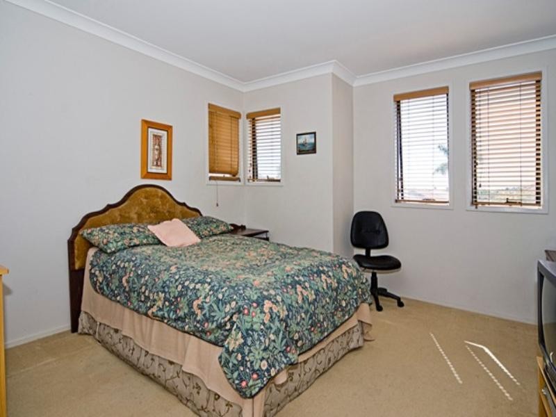 142 Lae Drive, Coombabah QLD 4216