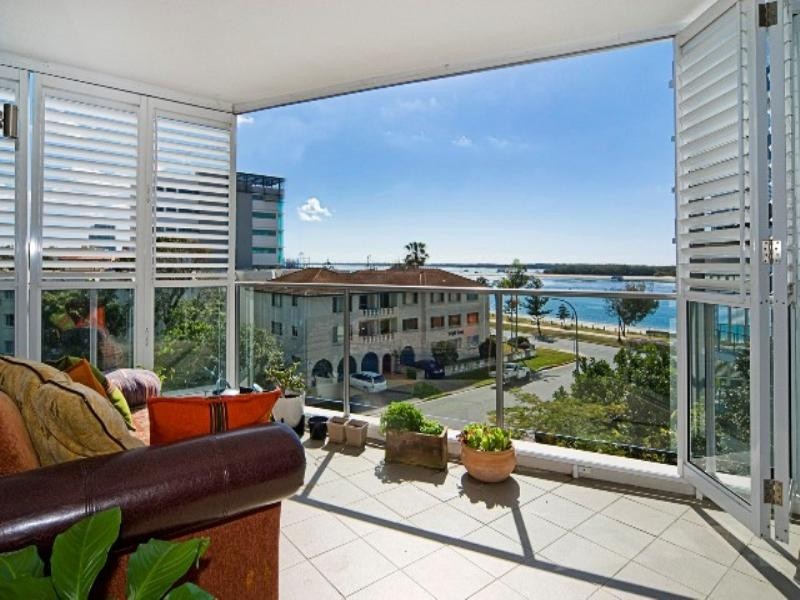 2301/438 Marine Parade, Biggera Waters QLD 4216