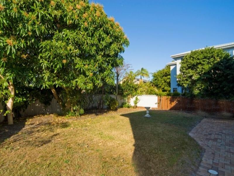 153 Bayview Street, Runaway Bay QLD 4216