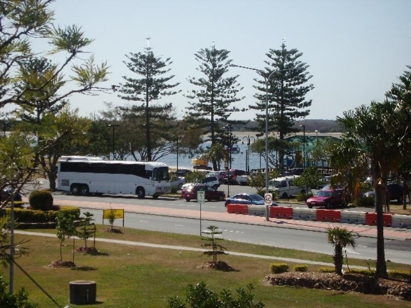 7/4 Broad Street, Labrador QLD 4215