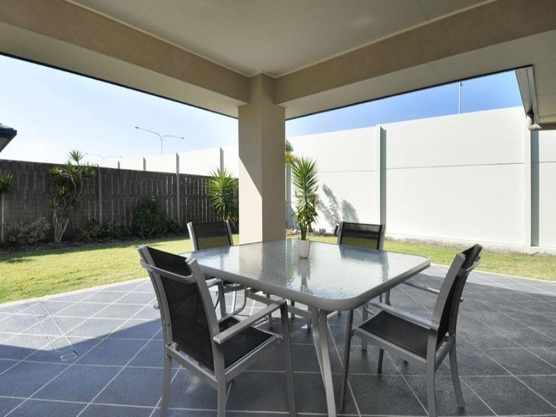 21 Oceanis Drive, Oxenford QLD 4210