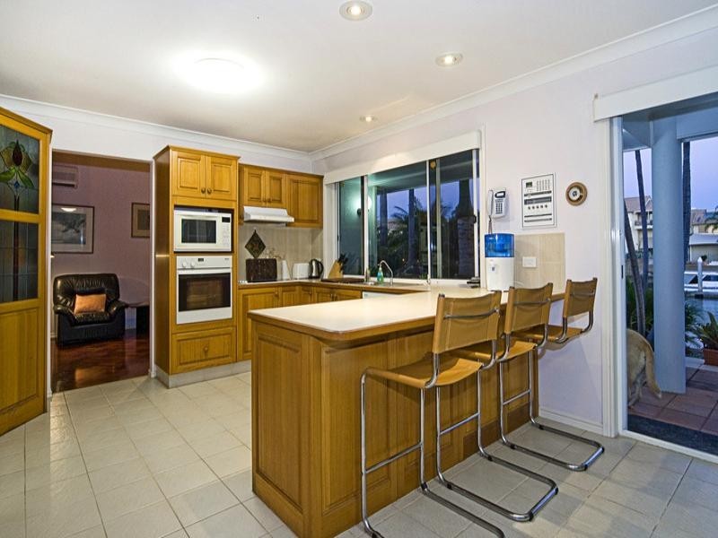 26 Sundance Way, Runaway Bay QLD 4216