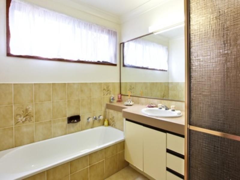 1 and 2/16 Brady Drive, Coombabah QLD 4216