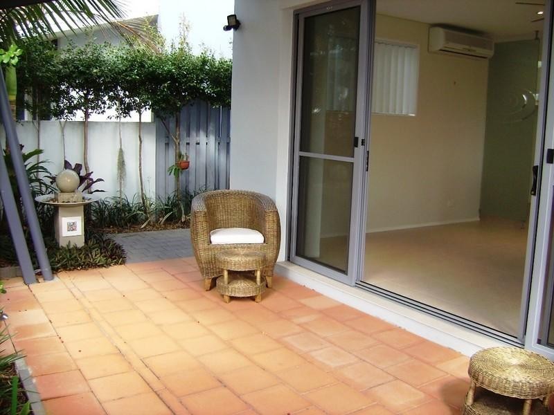 9/181 Lae Drive, Runaway Bay QLD 4216