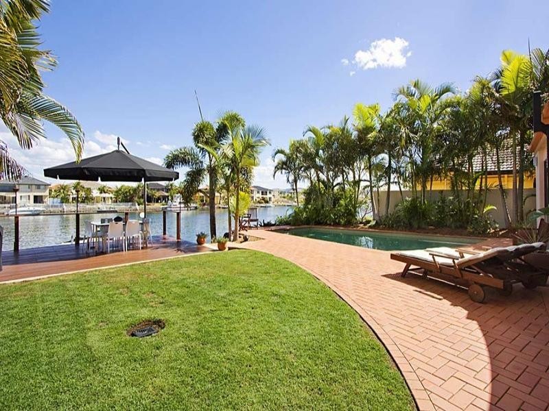 2a Champagne Boulevard, Helensvale QLD 4212