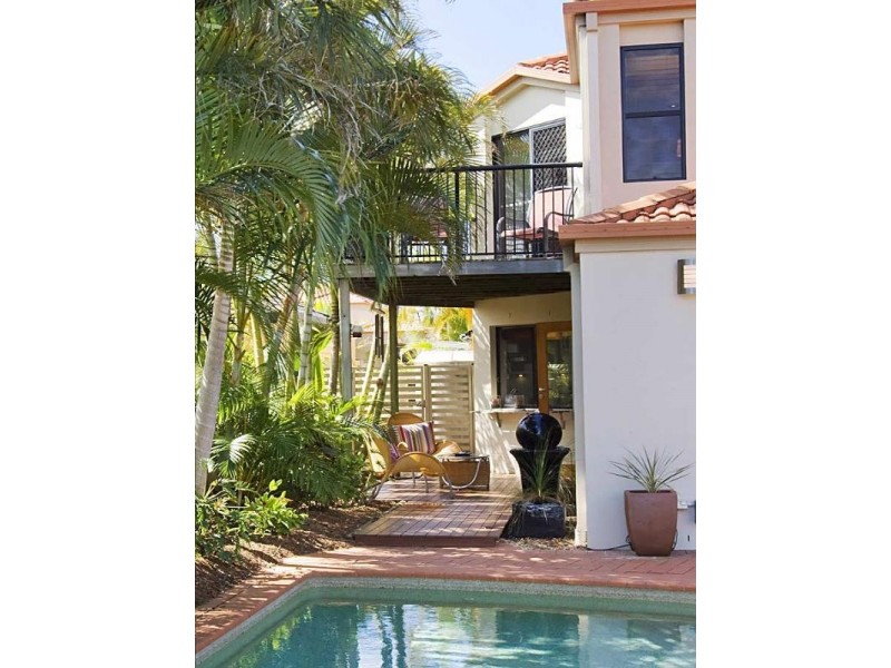 2a Champagne Boulevard, Helensvale QLD 4212