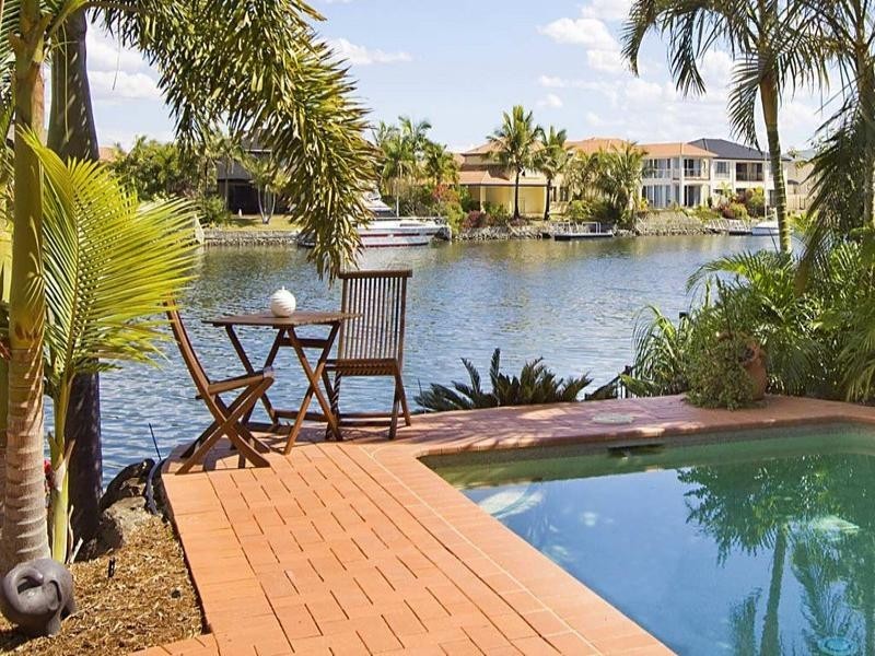 2a Champagne Boulevard, Helensvale QLD 4212