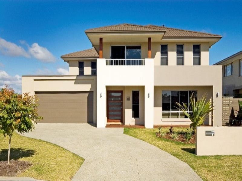 7 Edgewater Place, Hope Island QLD 4212