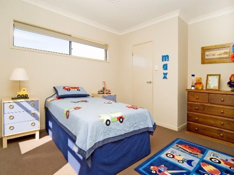 7 Edgewater Place, Hope Island QLD 4212