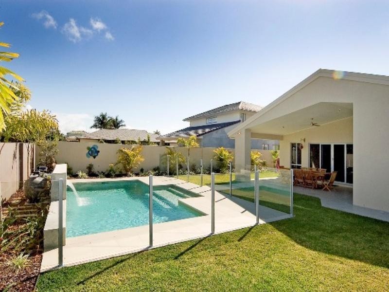 7 Edgewater Place, Hope Island QLD 4212