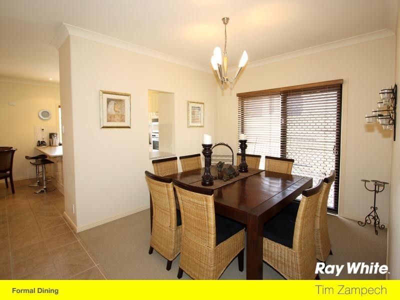 12 Orpington Court, Arundel QLD 4214