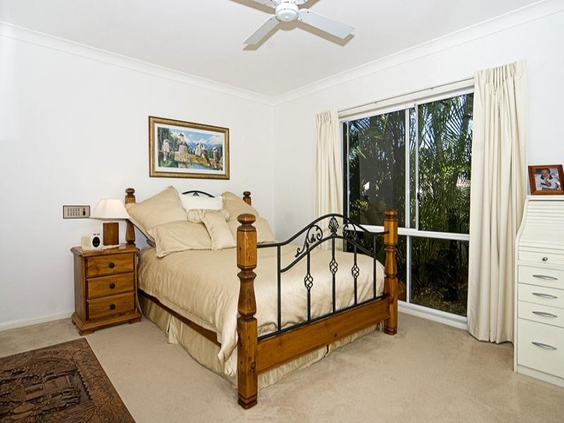 6 The Yardarm, Runaway Bay QLD 4216