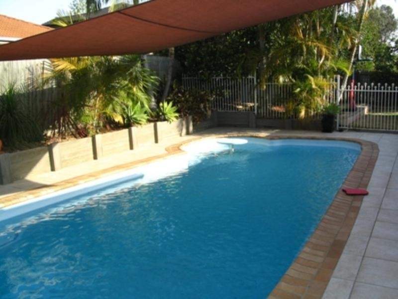 30 Desert Falls Crescent, Parkwood QLD 4214