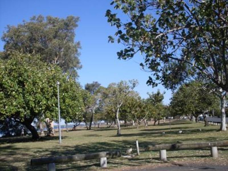 Paradise Point QLD 4216