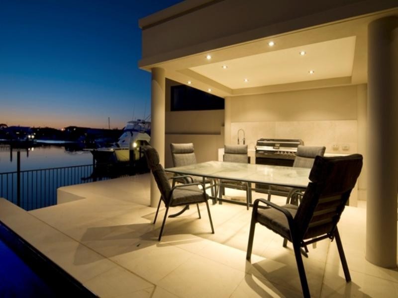 46 Shearwater Esplanade, Runaway Bay QLD 4216