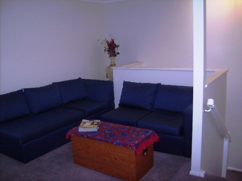 2/421 Oxley Drive, Runaway Bay QLD 4216