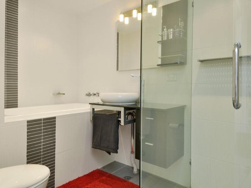 16G Beachpoint 3277 Gold Coast Highway, Surfers Paradise QLD 4217