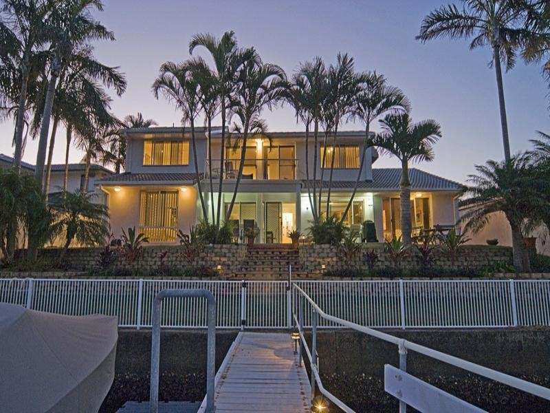 26 Sundance Way, Runaway Bay QLD 4216