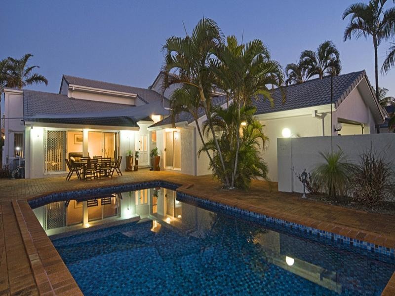 26 Sundance Way, Runaway Bay QLD 4216