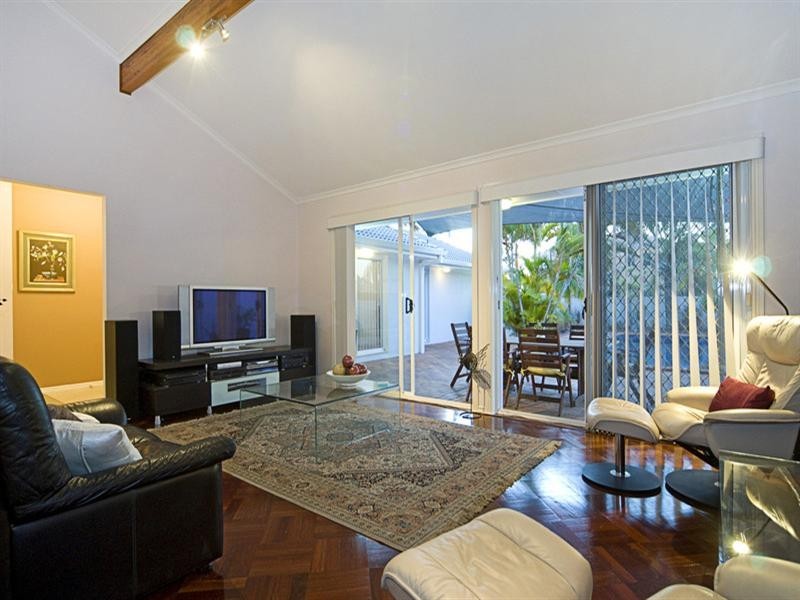 26 Sundance Way, Runaway Bay QLD 4216