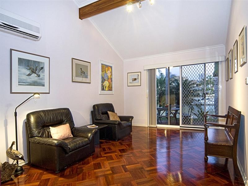 26 Sundance Way, Runaway Bay QLD 4216