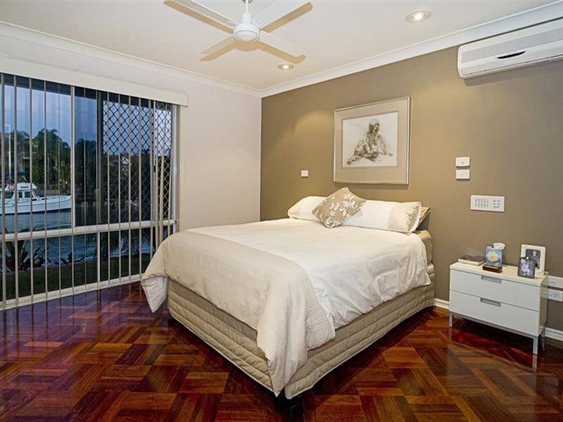 26 Sundance Way, Runaway Bay QLD 4216