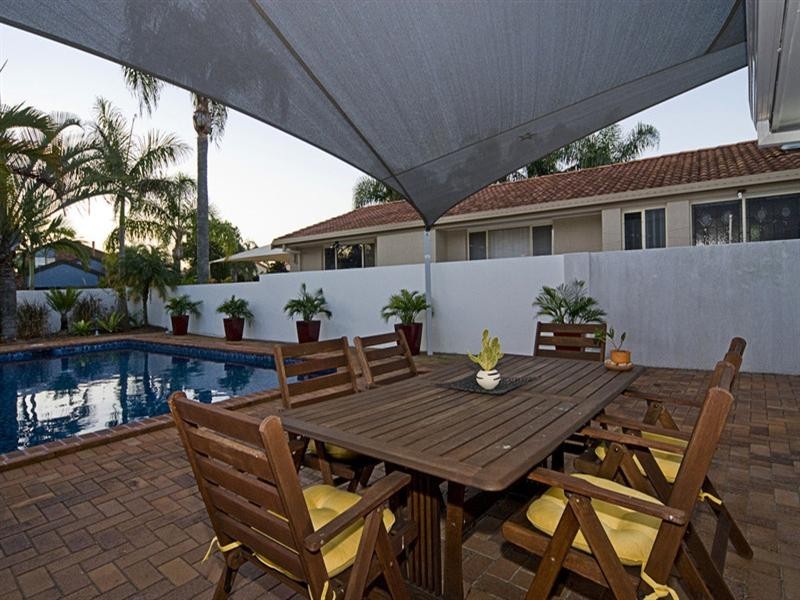 26 Sundance Way, Runaway Bay QLD 4216