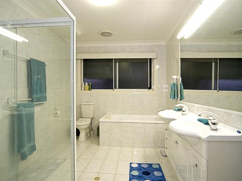 26 Sundance Way, Runaway Bay QLD 4216