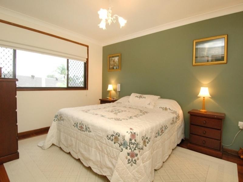 Paradise Point QLD 4216