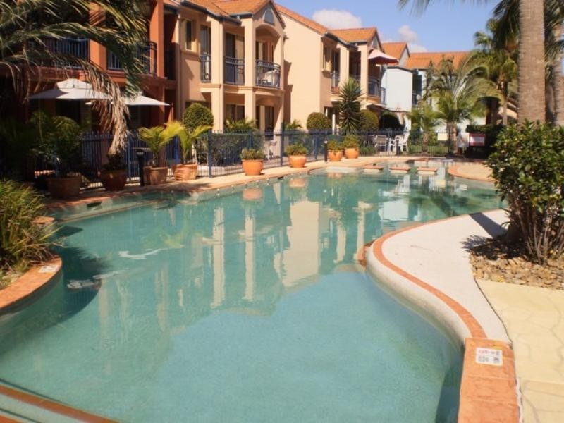 Hope Island QLD 4212