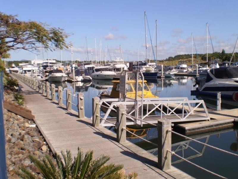 Hope Island QLD 4212